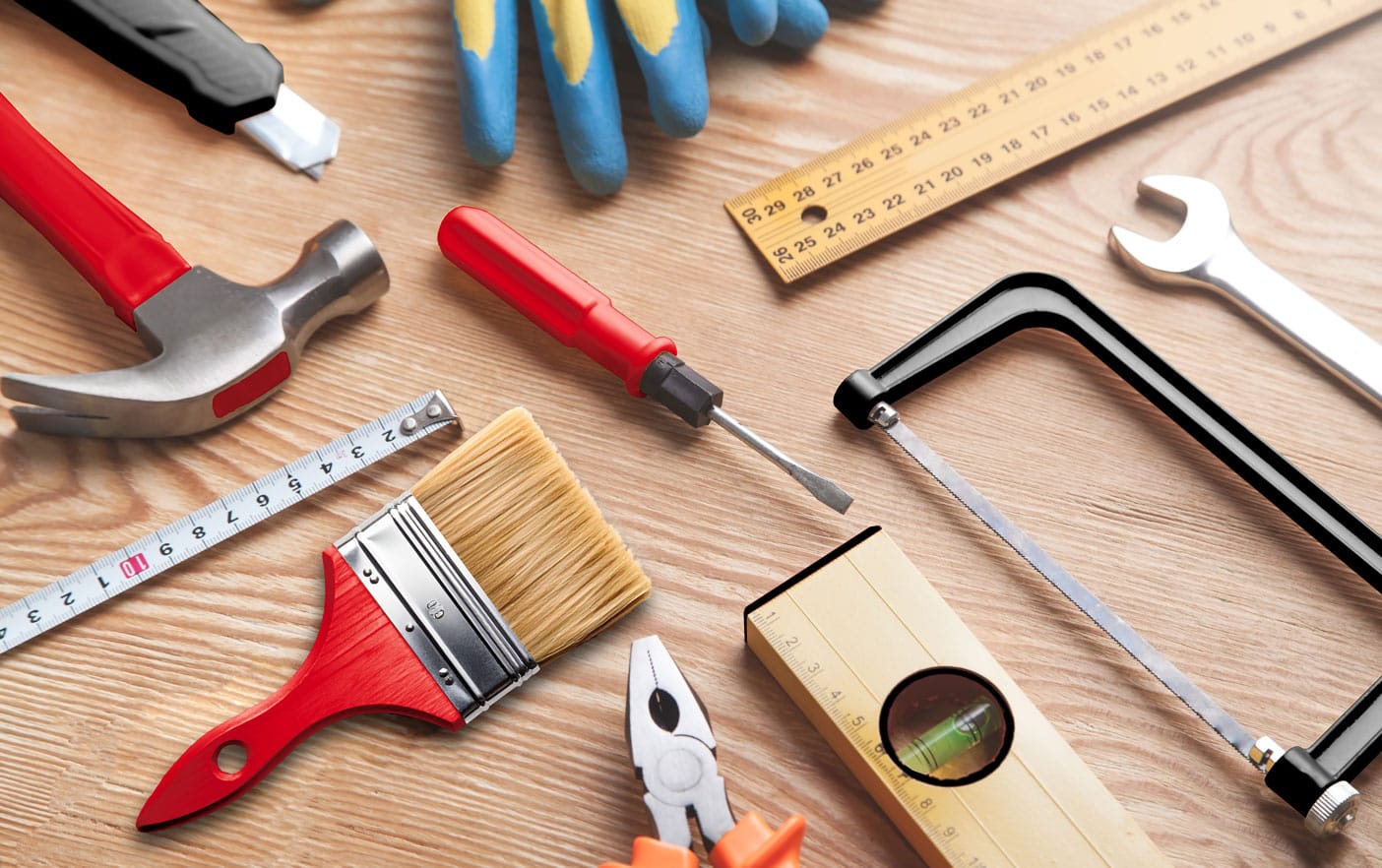 ToolsOnWoodenBench
