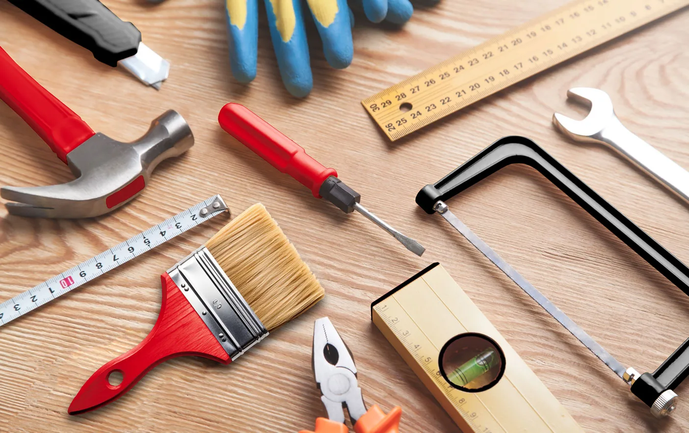 ToolsOnWoodenBench